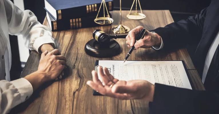 Navigating California Labor Laws: An Essential Guide for the 21st Century Workplace